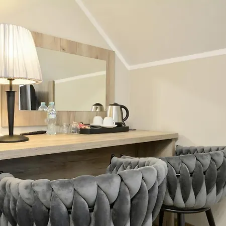 Bed & Breakfast Rezydencja Classic 4*