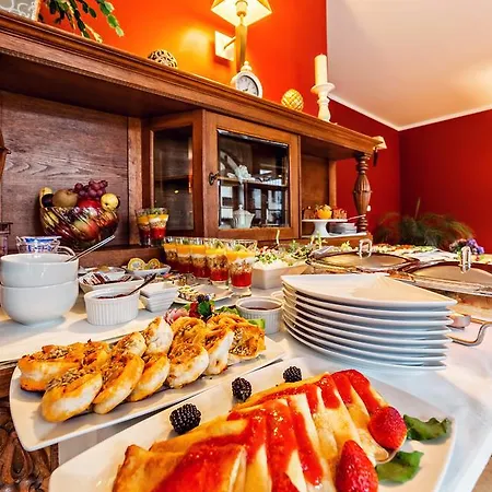 Bed & Breakfast Rezydencja Classic 4*